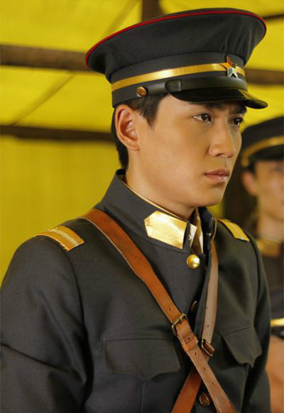 《战地情天》海报第1张图片 《战地情天》海报第1张图片